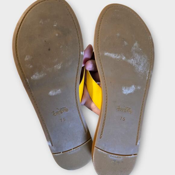 Coach Chapel Slide Yellow Thong Sandals Womens Size 7.5 - Picture 3 of 4